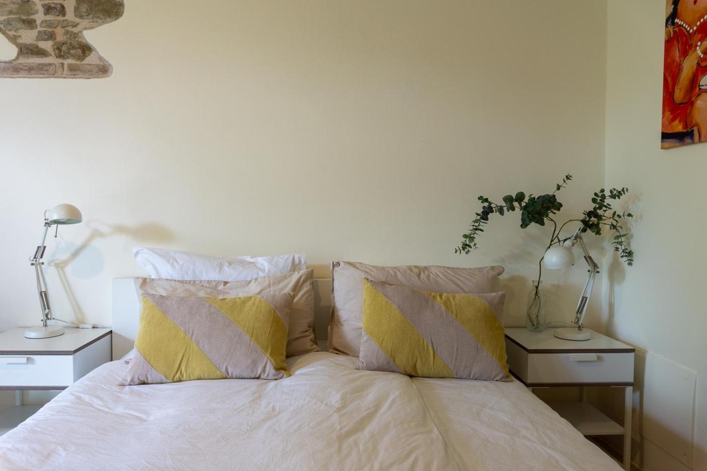 Rosa Nel Pozzo Apartments And B&B San Pietro  Экстерьер фото