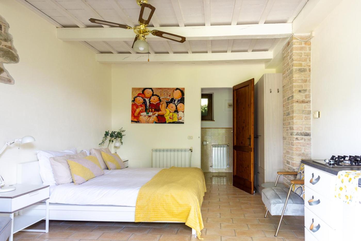Rosa Nel Pozzo Apartments And B&B San Pietro  Экстерьер фото
