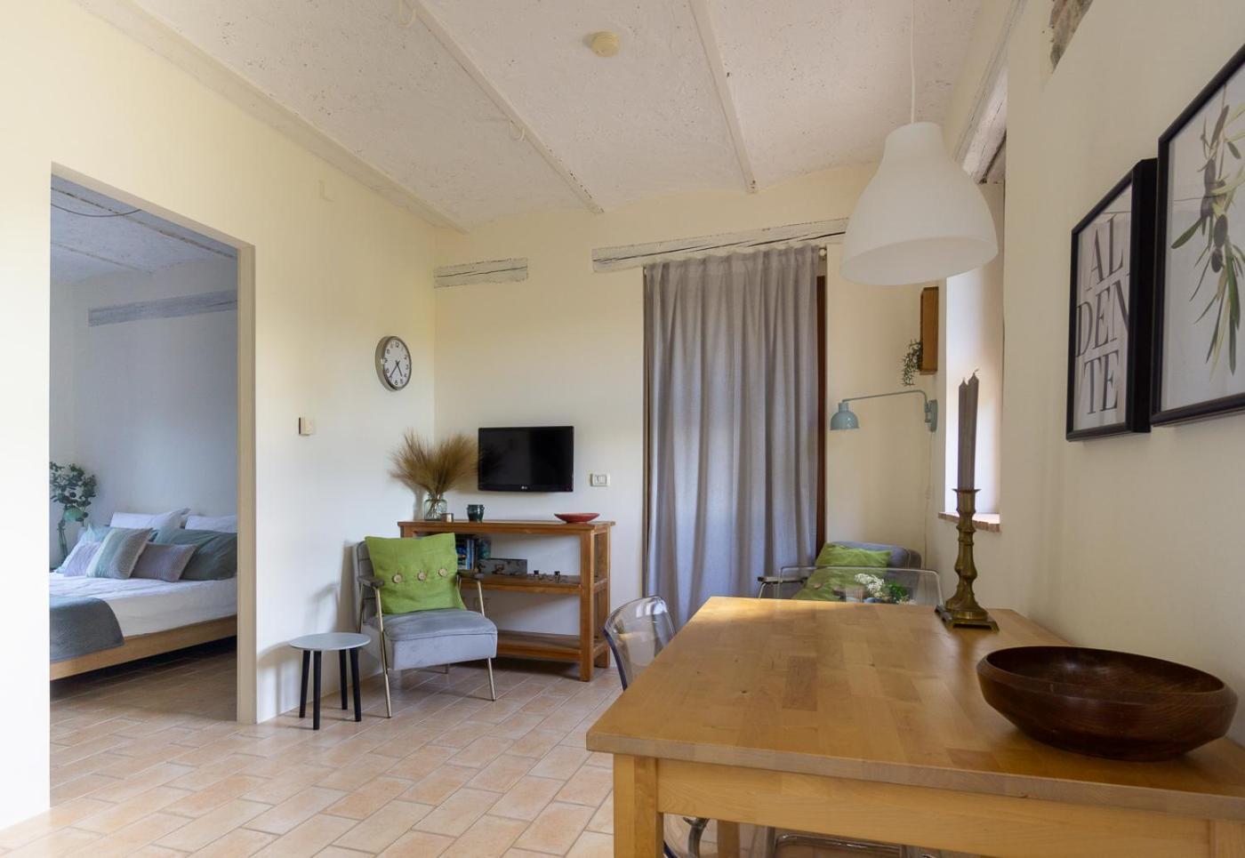 Rosa Nel Pozzo Apartments And B&B San Pietro  Экстерьер фото